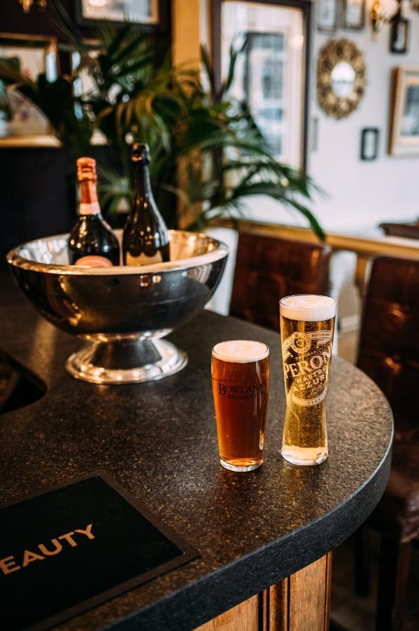 The Royal Hotel Kirkby Lonsdale Extérieur photo