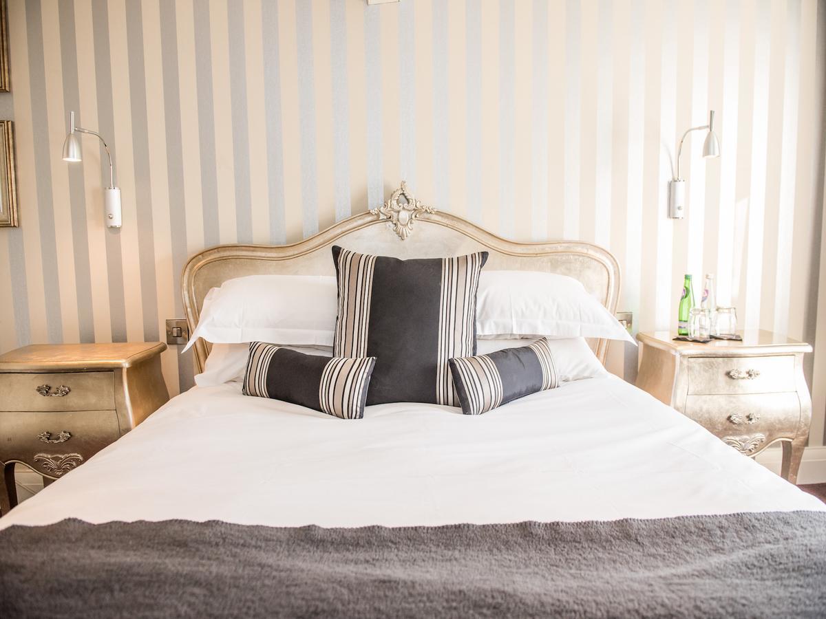 The Royal Hotel Kirkby Lonsdale Extérieur photo